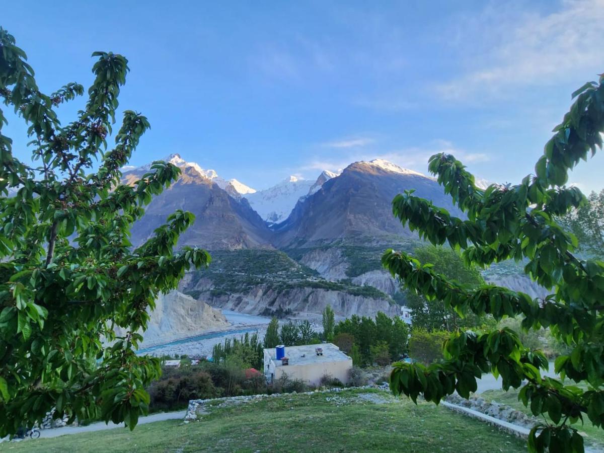 מלון Karimabad  Hunza Lounge מראה חיצוני תמונה