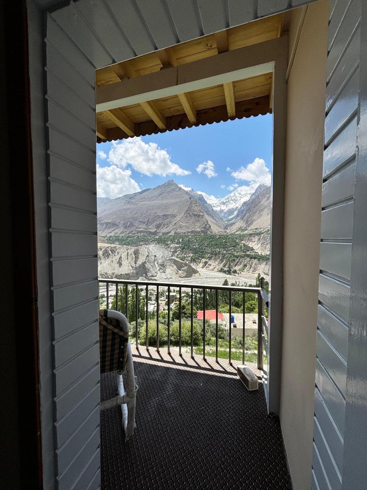 מלון Karimabad  Hunza Lounge מראה חיצוני תמונה
